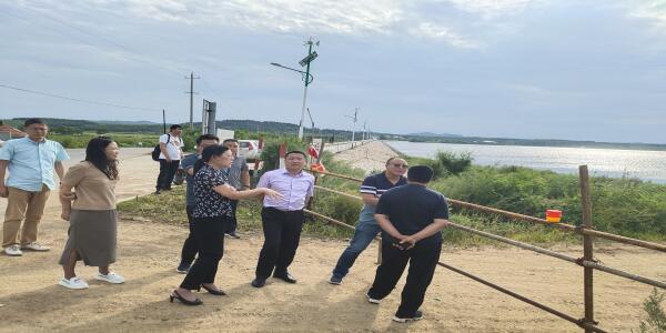 2021年8月30日省移民管理局对二期移民安置工作进行核查(3)(1).jpg